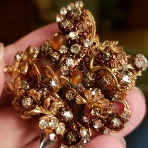 Robert vintage brooch and springback earrings.